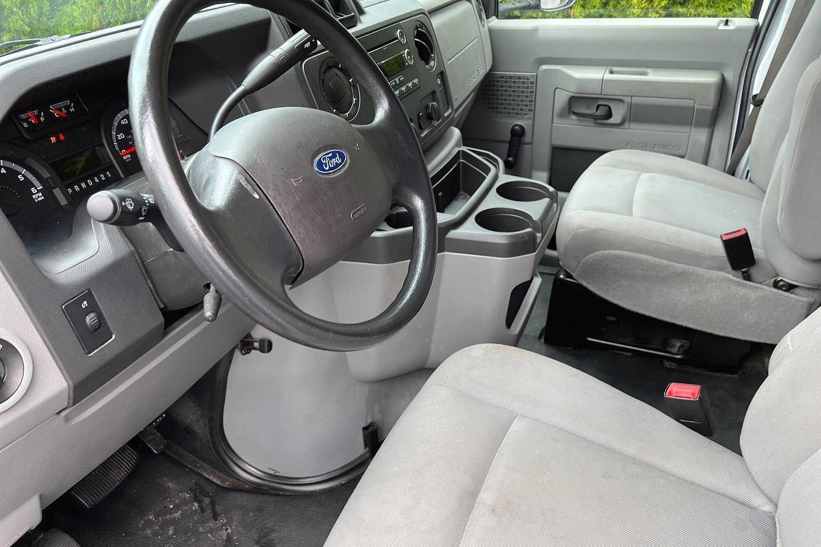 2019 Ford E-Series Cutaway Base